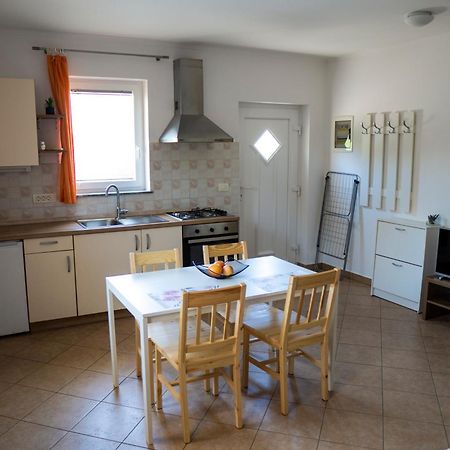 Apartments Dani イゾラ エクステリア 写真