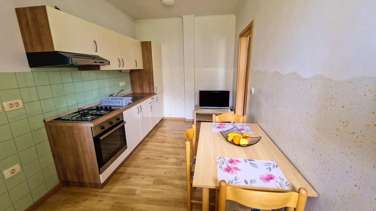 Apartments Dani イゾラ エクステリア 写真